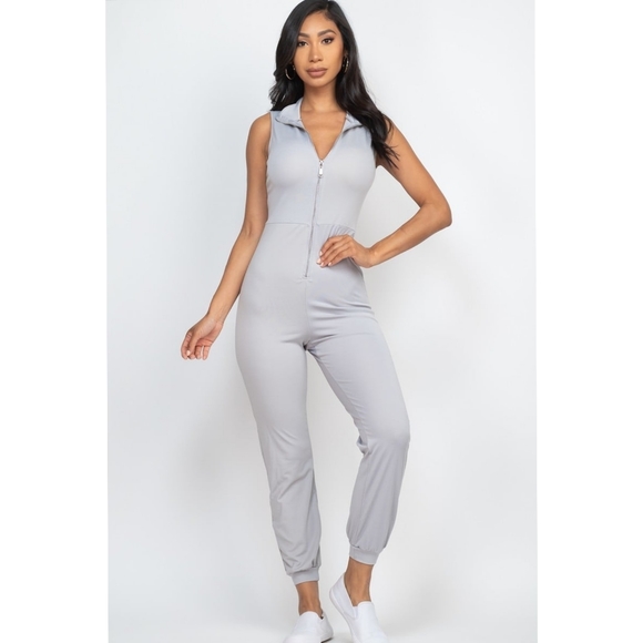 Collared Zip Front Sleeveless Jumpsuit - Picture 7 of 7